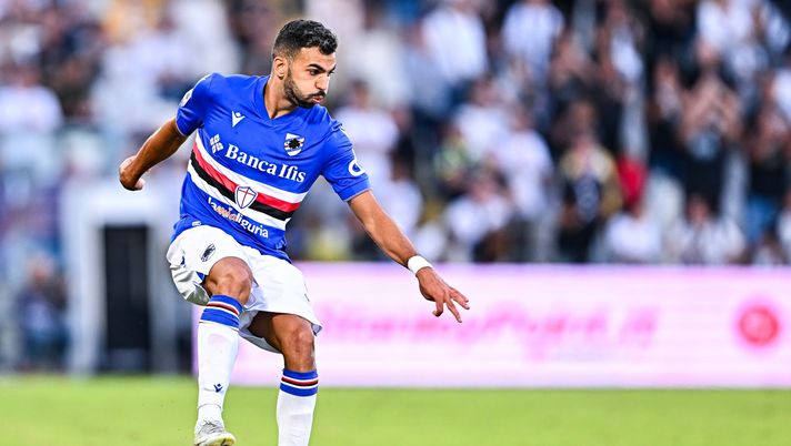 LA SPEZIA, ITALY - SEPTEMBER 17: Mehdi Leris of Sampdoria is seen in action during the Serie A match between Spezia Calcio and UC Sampdoria at Stadio Alberto Picco on September 17, 2022 in La Spezia, Italy. (Photo by Simone Arveda/Getty Images) Serie A, giudice sportivo: Leris squalificato, salterà Torino-Sampdoria - immagine 1