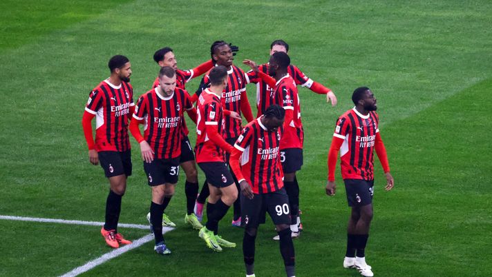 MILAN, ITALY - DECEMBER 03: Rafael Leão of AC Milan celebrates with teammates after scoring his team's third goal during the Coppa Italia match between AC Milan and Sassuolo at Stadio Giuseppe Meazza on December 03, 2024 in Milan, Italy. (Photo by Sara Cavallini/AC Milan via Getty Images) Milan-Sassuolo-6-1-coppa-italia-sansiro