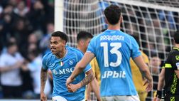 FOTO Ngonge festeggia da casa la vittoria dei compagni: “Forza Napoli Sempre!”