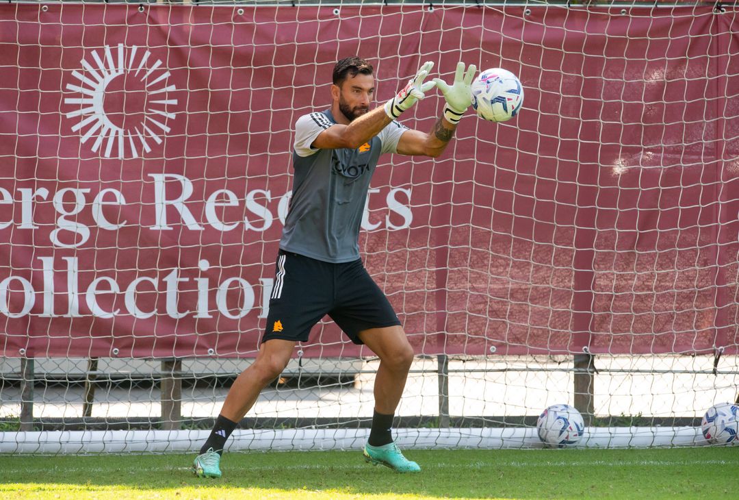 La Roma torna ad allenarsi in vista della sfida contro il Verona – FOTO GALLERY - immagine 16