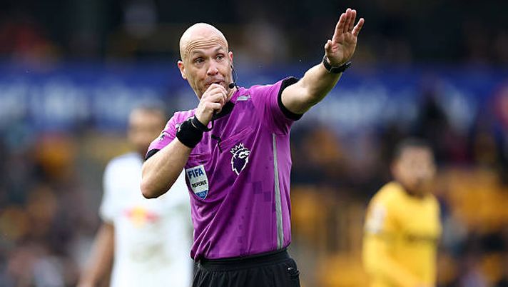 Taylor abita a Manchester e arbitrerà City-Arsenal: è polemica in Inghilterra - immagine 1