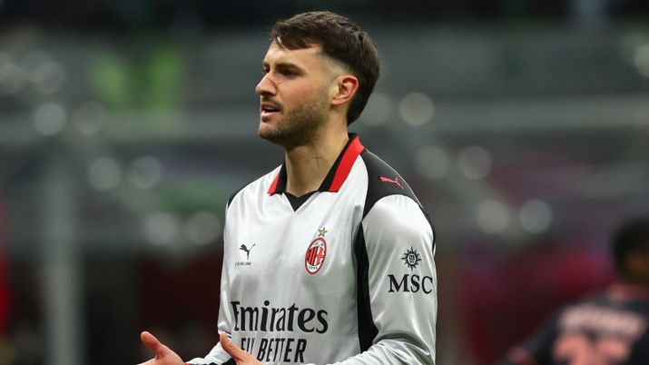 Giménez: 'Milan, quello che posso dire è che lascerò il cuore in campo e i gol arriveranno'