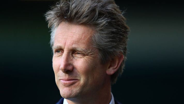 DOETINCHEM, NETHERLANDS - MAY 15: Edwin van der Sar, Chief Executive of Ajax looks on prior to the Eredivisie match between De Graafschap and Ajax at Stadion De Vijverberg on May 15, 2019 in Doetinchem, Netherlands. (Photo by Dean Mouhtaropoulos/Getty Images) Van Der Sar e l’emorragia cerebrale: “Niente pressioni, così sono guarito” - immagine 1