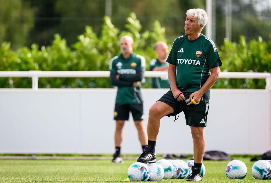 Roma, il primo allenamento al St. George’s Park – FOTO GALLERY - immagine 46