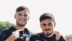 Il Napoli si prepara per il match contro il Genoa: quanti sorrisi! – LE FOTO