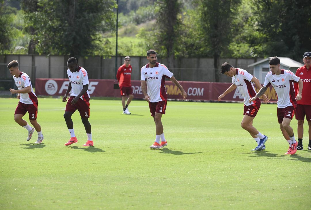 Trigoria, la rifinitura alla vigilia della sfida con l’Athletic – FOTO GALLERY - immagine 10