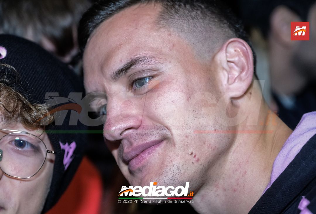 FOTO Palermo: Accardi, Saric e Gomes accendono l’albero al ‘Barbera’ (Gallery) - immagine 53