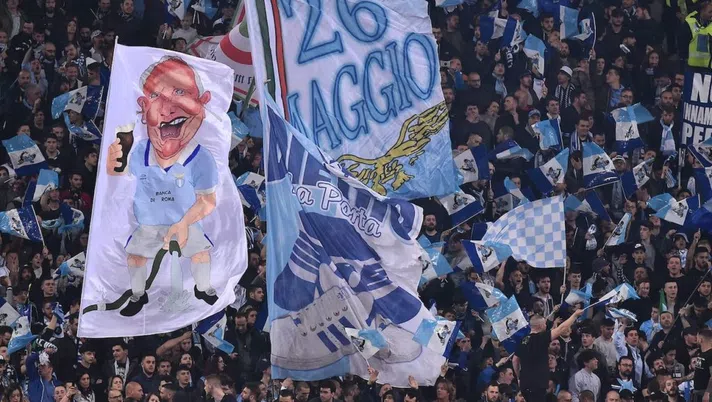 Lazio, cori vergognosi da parte dei tifosi contro i napoletani: l’accaduto - immagine 1