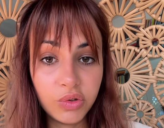 La figlia di Caressa: “Mi hanno avvisata che sono su un gruppo orribile, senza parole per…” La figlia di Caressa: “Mi hanno avvisata che sono su un gruppo orribile, senza parole per…” - immagine 1