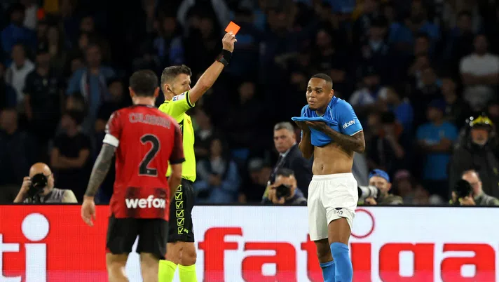 Espulsioni a tempo nel calcio: approvata la sperimentazione in Premier League - immagine 1