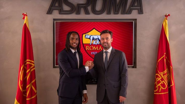 Roma, ufficiale anche Renato Sanches: “Darò tutto me stesso per questa maglia” Roma, ufficiale anche Renato Sanches: “Darò tutto me stesso per questa maglia” - immagine 1