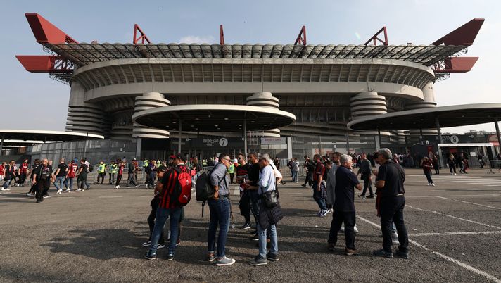 Ordine: 'Se non sarà San Siro, il Milan farà lo stadio a Sesto' | News (getty images)