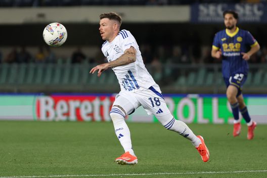 Alberto Moreno con la maglia del Como. (Foto di Timothy Rogers/Getty Images) Como, top e flop della Serie A 2024/2025: quanti giovani per i lariani!- immagine 7