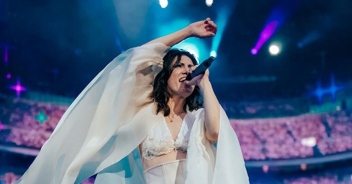 Canale 5, in onda il concerto live di Elisa da San Siro