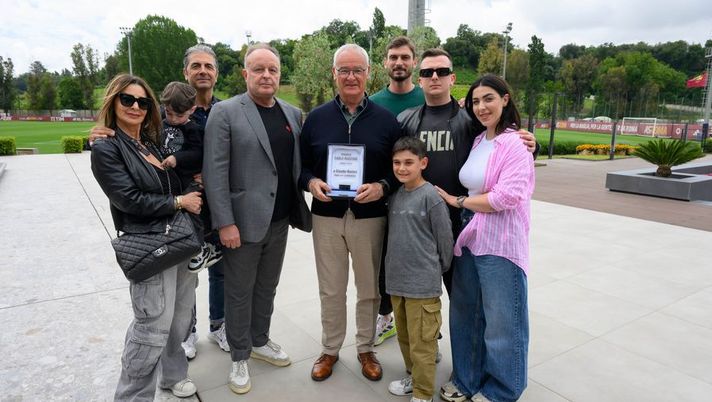 Roma, Ranieri ha ricevuto a Trigoria il premio ‘Carlo Mazzone’ - immagine 1