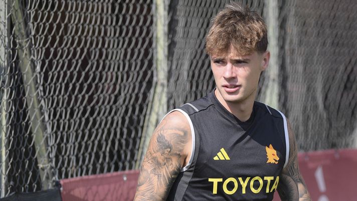 Nicola Zalewski difensore della Roma scommesse | (Getty Images) Nicola Zalewski difensore della Roma