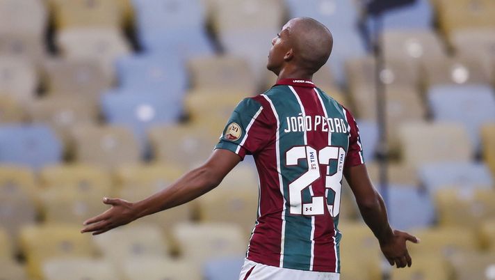 RIO DE JANEIRO, BRAZIL - MAY 18: Joao Pedro of Fluminense celebrates a scored goal during a match between Fluminense and Cruzeiro as part of Brasileirao Series A 2019 at Maracana Stadium on May 18, 2019 in Rio de Janeiro, Brazil. (Photo by Bruna Prado/Getty Images) joao pedro