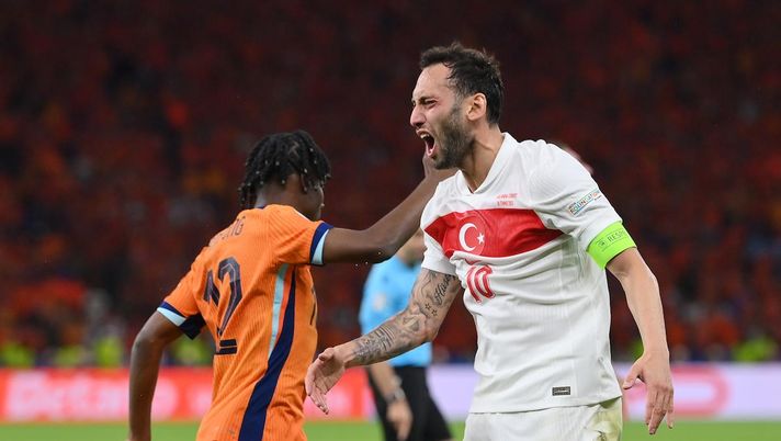 L’Inter è famiglia anche all’Europeo: i messaggi dei compagni dopo le lacrime di Calhanoglu - immagine 1