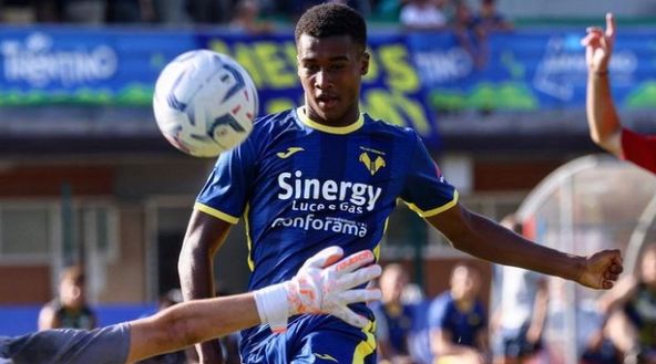 Siren Diao Balde, classe 2005 - Foto Hellas Verona FC Verona, 3-0 con la Top 22 Calcio Veronese. A segno Hongla, Ngonge e Diao- immagine 2