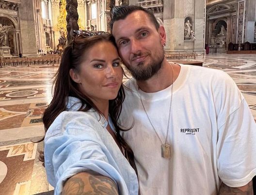 Psg, paura per il terzo portiere a Parigi: ladri si intrufolano in casa e aggrediscono la moglie Psg, paura per il terzo portiere a Parigi: ladri si intrufolano in casa e aggrediscono la moglie - immagine 1