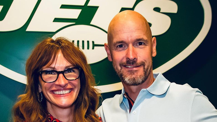 Julia Roberts in visita al Manchester United: le foto con Ten Hag. E Guardiola… Julia Roberts in visita al Manchester United: le foto con Ten Hag. E Guardiola… - immagine 1