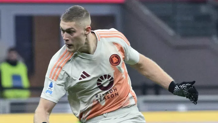 Artem Dovbyk AS Roma