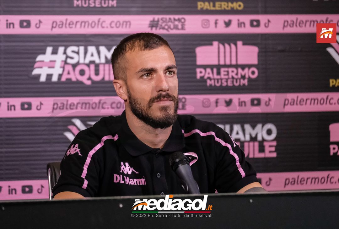FOTO RITIRO PALERMO, la conferenza stampa di Nicola Valente (Gallery) - immagine 14
