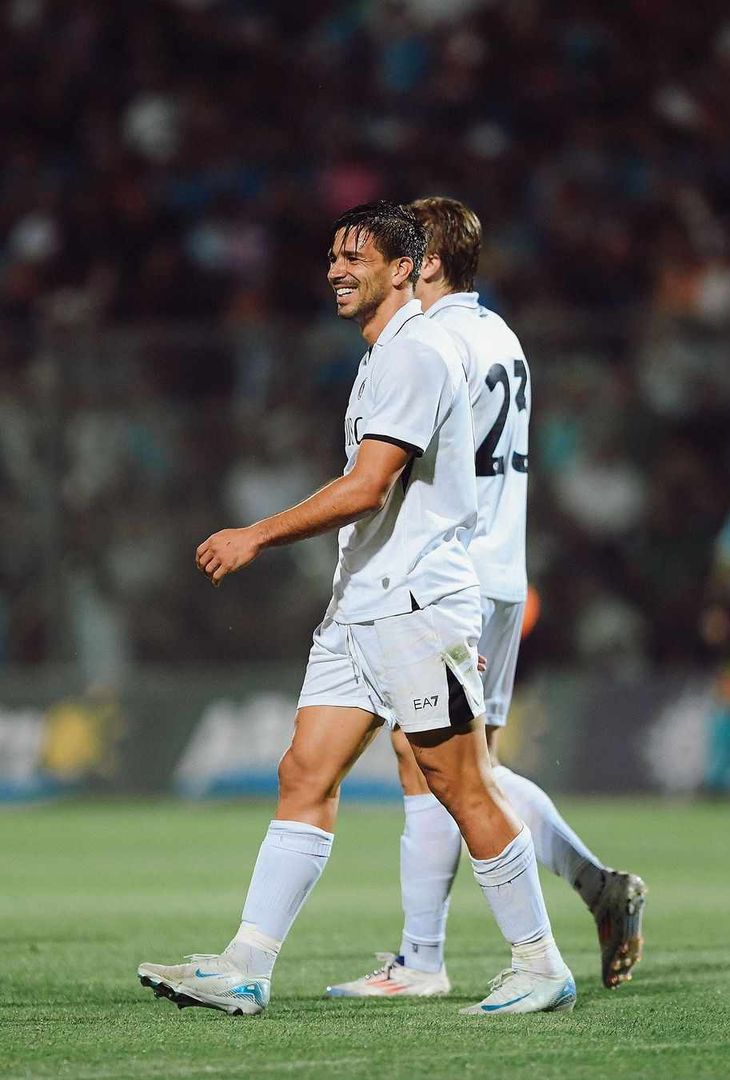 GALLERY Il poker del Napoli di Conte contro l’Egnatia: gli scatti più belli del match - immagine 10