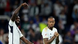 Brasile, Militão e un giocatore del Flamengo si scambiano le compagne…