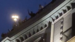 Big Rom infiamma i tifosi: Lukaku si mostra dal terrazzo dell’Hotel