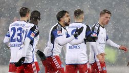 Amburgo, che rimonta nel derby col St. Pauli nonostante un’autorete comica