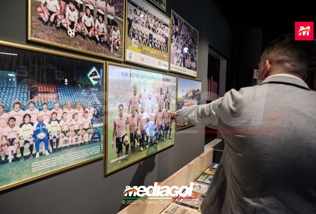 FOTO PALERMO, i tifosi rosanero in tour allo stadio ‘Renzo Barbera’ (GALLERY) - immagine 58