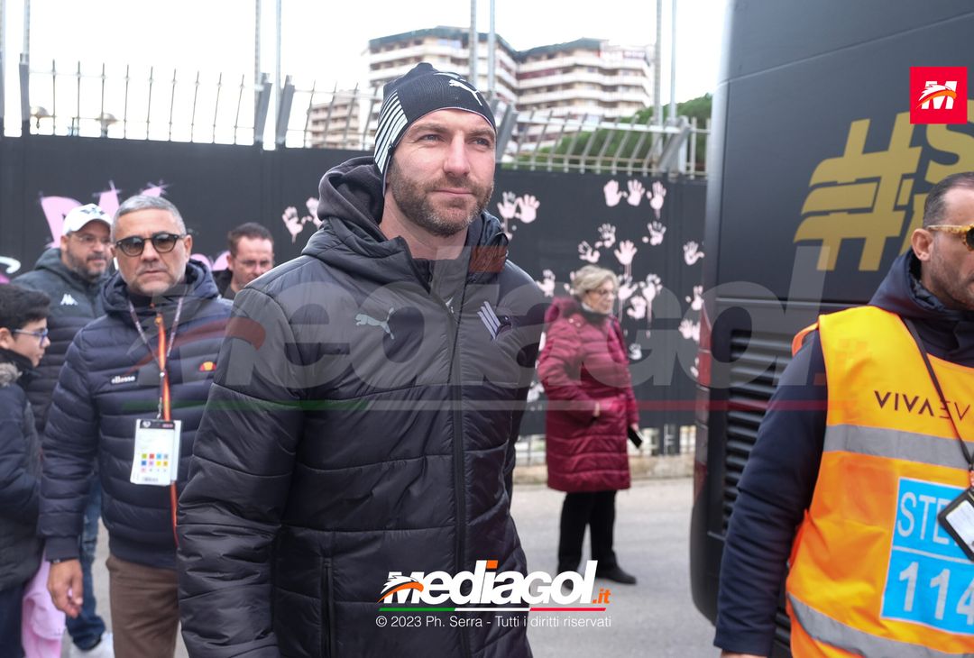 FOTO Parma-Palermo, il Palermo in partenza dal ‘Renzo Barbera’ (GALLERY) - immagine 7