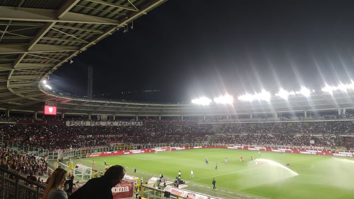 Torino-Venezia, nell’intervallo l’omaggio al Grande Torino con i Sensounico - immagine 1