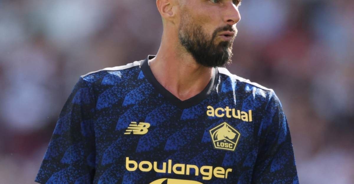 Giroud racconta: “Io e Ibrahimovic non abbiamo affatto la stessa personalità” Giroud racconta: “Io e Ibrahimovic non abbiamo affatto la stessa personalità”