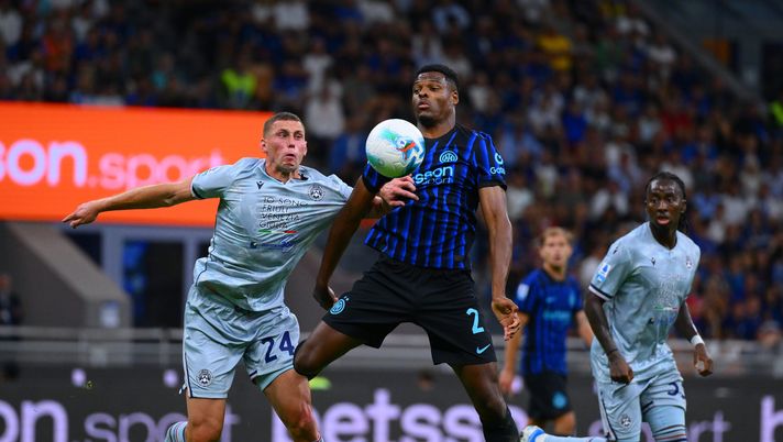 Moviola GdS: “Dumfries salta col braccio largo: rigore netto. E ci stava anche quello su Buksa” - immagine 1