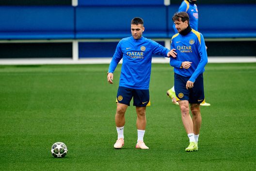 Calhanoglu: “Maglia Inter speciale, tifosi incredibili! Seconda Stella bellissima”- immagine 3