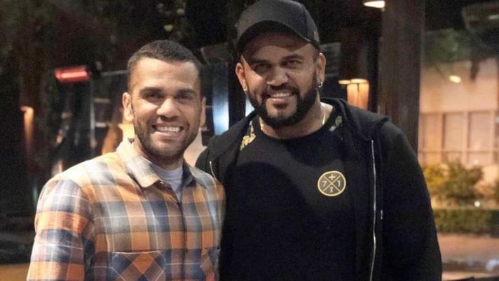 Brutto colpo per Dani Alves, l’avvocato lo pianta in asso. Il fratello: “Non smettere mai…” - immagine 1