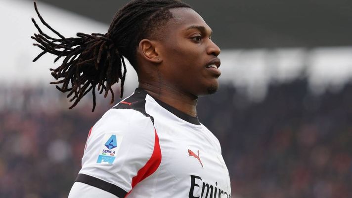 L'esultanza di Rafael Leao (attaccante AC Milan) per il suo gol in Cremonese-Milan 0-2 (Serie A 2025-2026) | News (Getty Images) Leao: più dei gol sbagliati. Contro la Cremonese due segnali importantissimi per il Milan