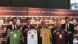 Il Torino presenta le nuove maglie: “Il granata è un’icona e lo sarà sempre”