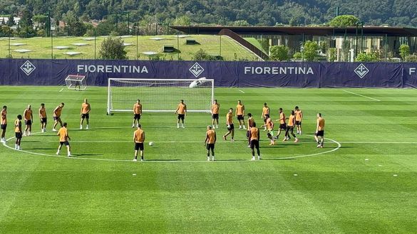 Dal Viola Park, gruppo al lavoro in campo: assente solo Gudmundsson- immagine 2