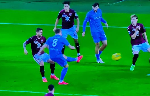 FINALE Torino-Napoli 0-1: La decide McTominay nel primo tempo. Azzurri ancora primi - immagine 2