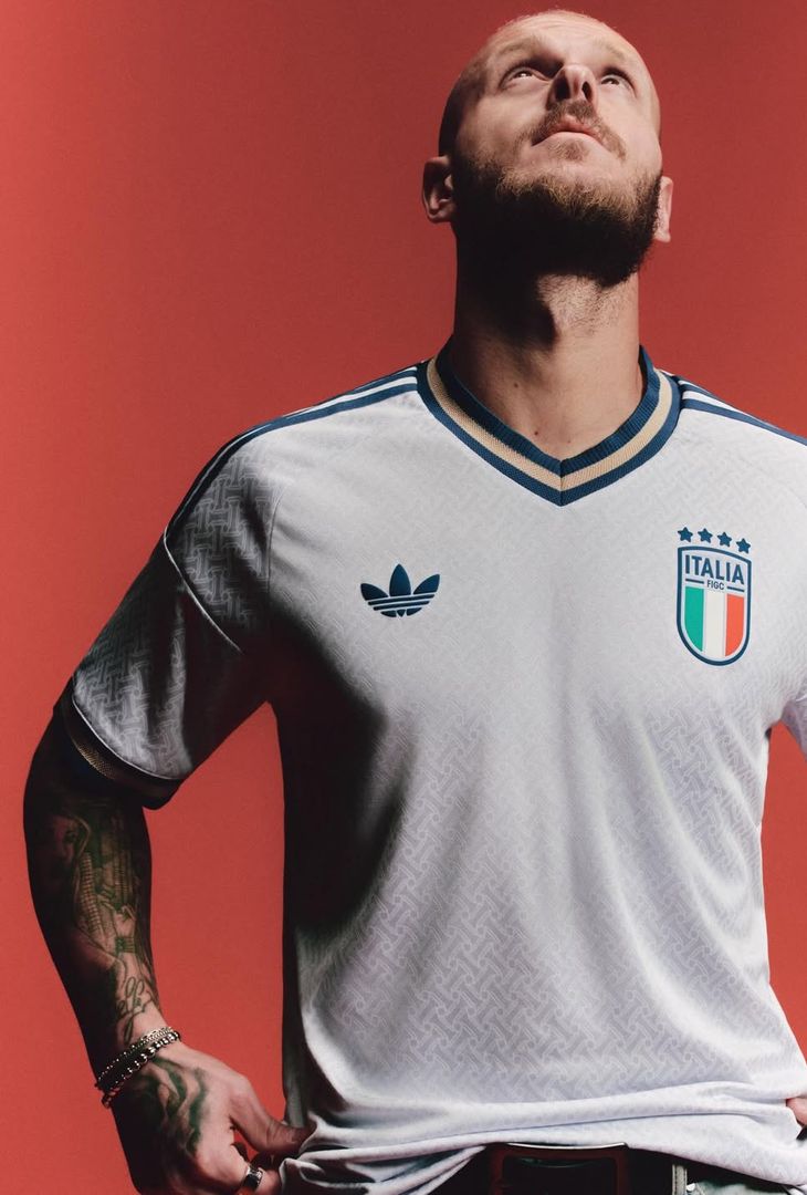 Italia, la nuova maglia away è spettacolare: capolavoro di Adidas! – LA GALLERY - immagine 5