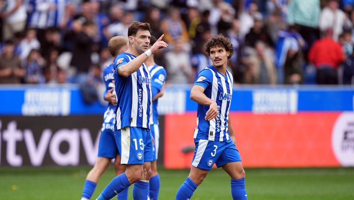 VITORIA-GASTEIZ, SPAIN - OCTOBER 05: Lucas Boye of Deportivo Alaves celebrates scoring his team's third goal during the LaLiga EA Sports match between Deportivo Alaves and Elche CF at Estadio de Mendizorroza on October 05, 2025 in Vitoria-Gasteiz, Spain. (Photo by Juan Manuel Serrano Arce/Getty Images) Alaves-Celta in diretta streaming gratis: dove vedere la partita - immagine 1