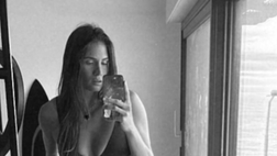 Carolina, fisico strepitoso. Curve sensuali per la bellissima lady Cassano