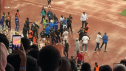 Caos nella Champions asiatica: scoppia la rissa in campo, interviene la polizia