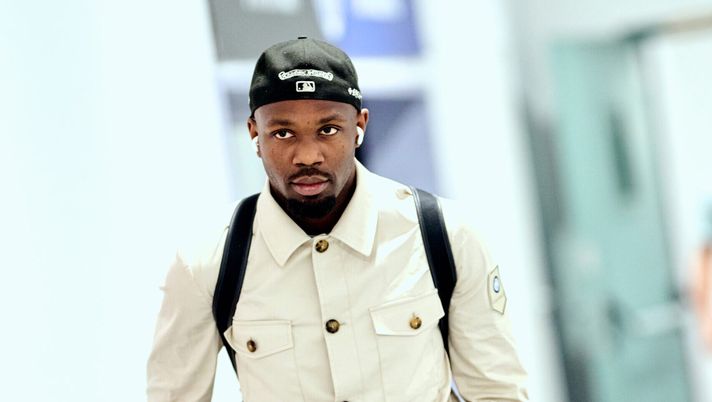 MILAN, ITALY - OCTOBER 01: Marcus Thuram of FC Internazionale arrives at the stadium prior to the UEFA Champions League 2024/25 League Phase MD2 match between FC Internazionale Milano and FK Crvena Zvezda at Stadio San Siro on October 01, 2024 in Milan, Italy. (Photo by Mattia Ozbot - Inter/Inter via Getty Images) Inter, tocca a Thuram. Ma qualcosa è cambiato: “Marcus stesso ha ammesso che…” - immagine 1