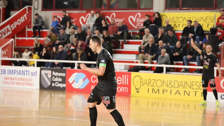 Vinumitaly Petrarca, questa sera di nuovo in campo nel big match contro l’Ecocity Genzano al PalaCesaroni - immagine 1