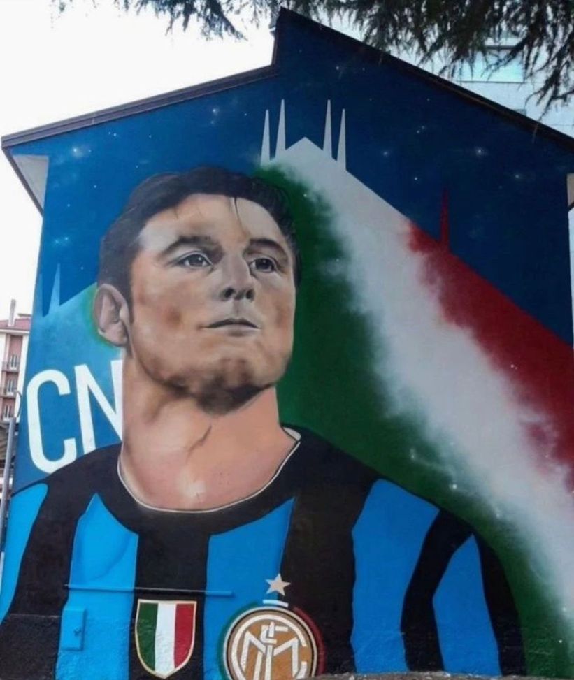 La dedica di Zanetti al murale in suo onore: “Inter, ti amerò per sempre”- immagine 2