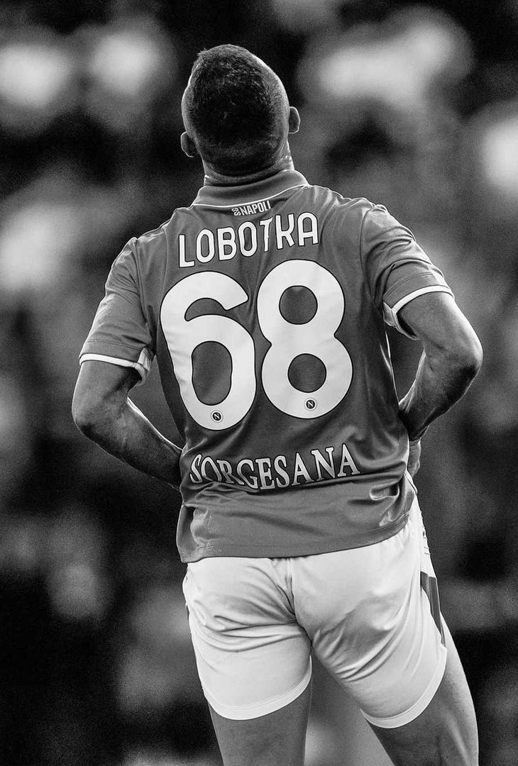 GALLERY Il Napoli torna grande contro il Cagliari: i suggestivi scatti degli azzurri - immagine 11